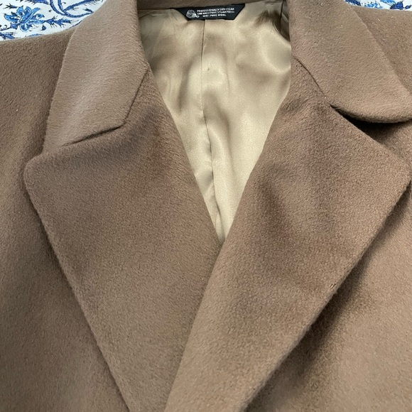 Pier Cardin men’s Double Breasted 100% wool , long over coat . Color Camel - Picture 11 of 11